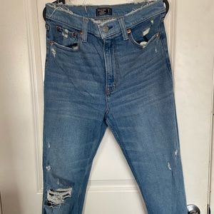 Abercrombie & Fitch, Ultra High Rise Mom Jean